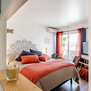 https://studio-centre-ville-avec-parking.fr-provencehotel.com